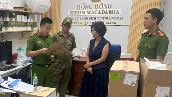 Nữ giám đốc môi giới bất động sản làm thẩm mỹ trốn truy nã suốt 9 năm bị bắt giữ